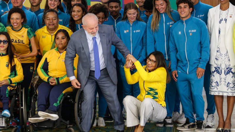 Lula diz que Janja vai representá-lo nas Olimpíadas – 11/07/2024 – Esporte