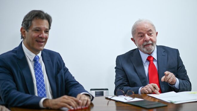 Pente-fino do governo Lula deve cortar 680 mil benefícios do INSS