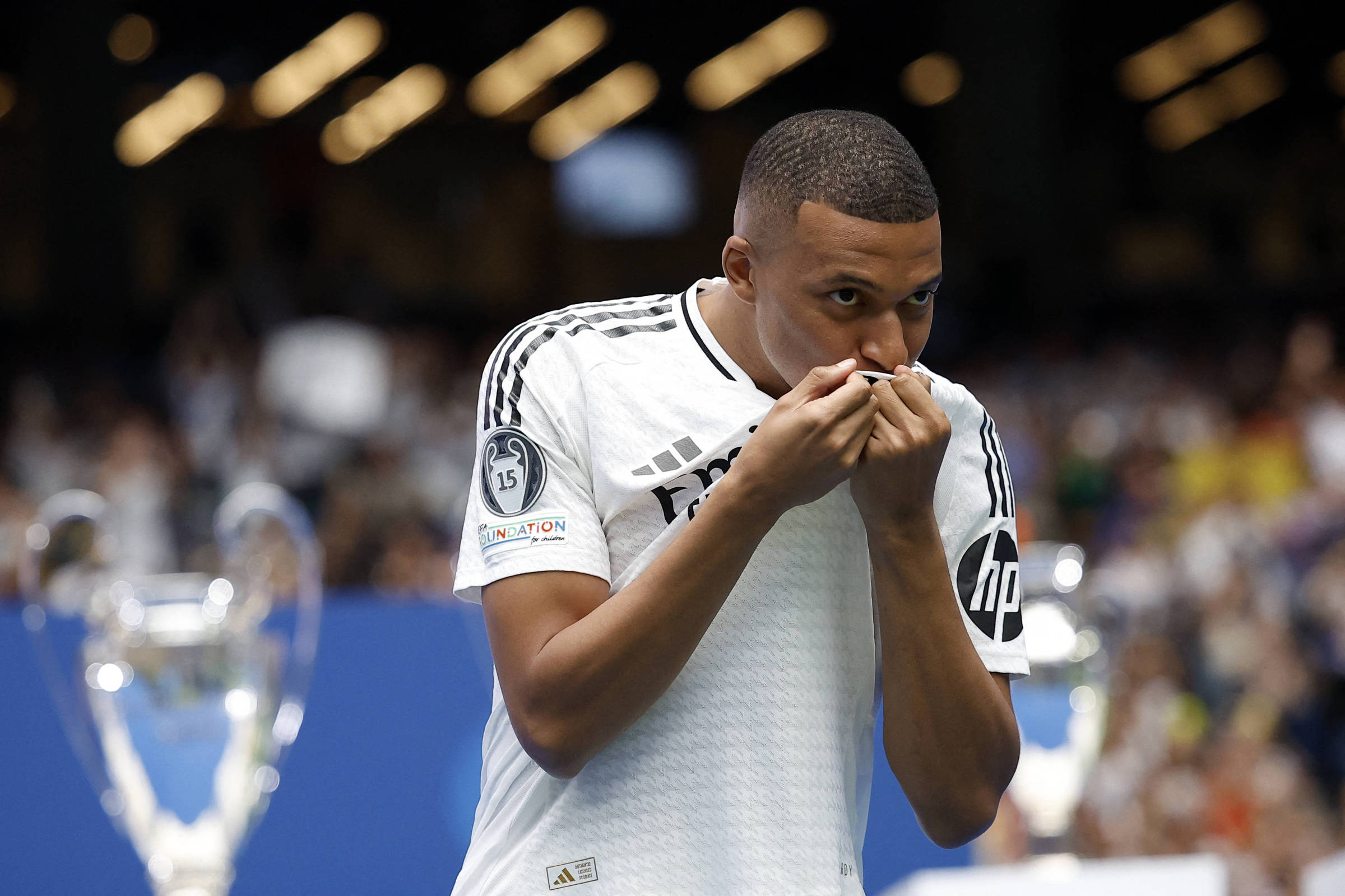 Mbappé chega ao Real Madrid; quem vai sair para ele jogar? – 16/07/2024 – O Mundo É uma Bola