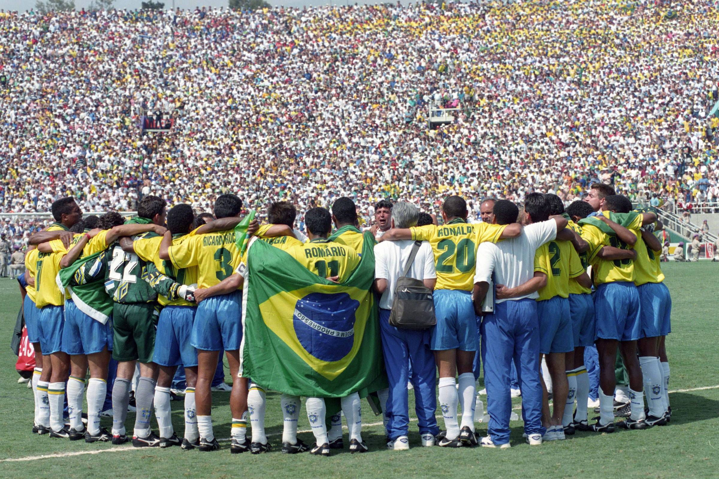 PVC: 30 anos do tetra: seleção não era retranqueira – 16/07/2024 – Esporte