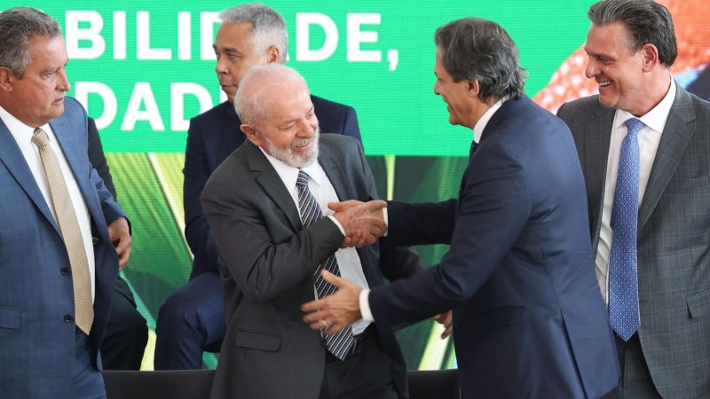 “País jamais será irresponsável do ponto de vista fiscal”, diz Lula