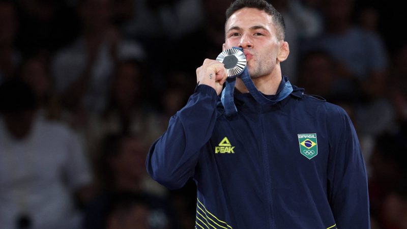 Paris-2024: Brasil ganha 3 medalhas em menos de meia hora – 28/07/2024 – Esporte
