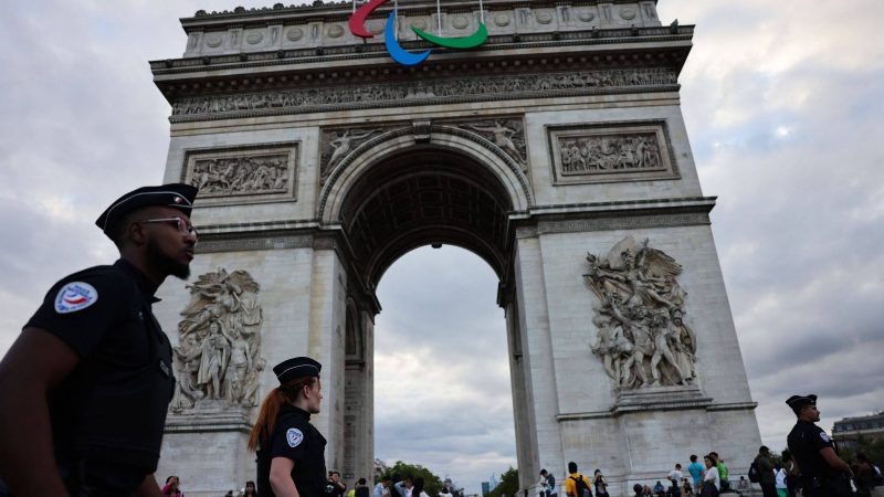 Paris entra no climão olímpico – 22/07/2024 – Sandro Macedo