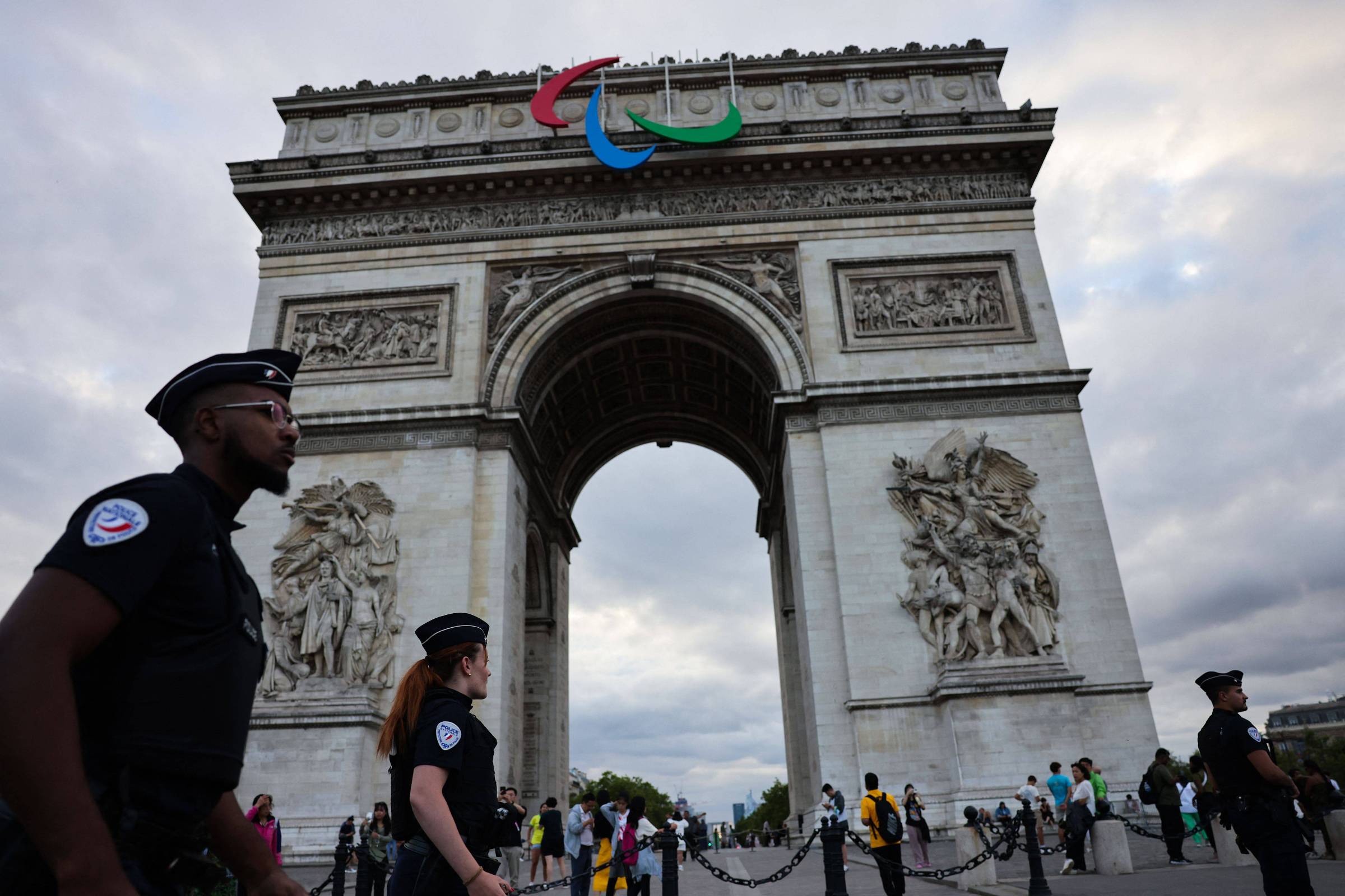 Paris entra no climão olímpico – 22/07/2024 – Sandro Macedo