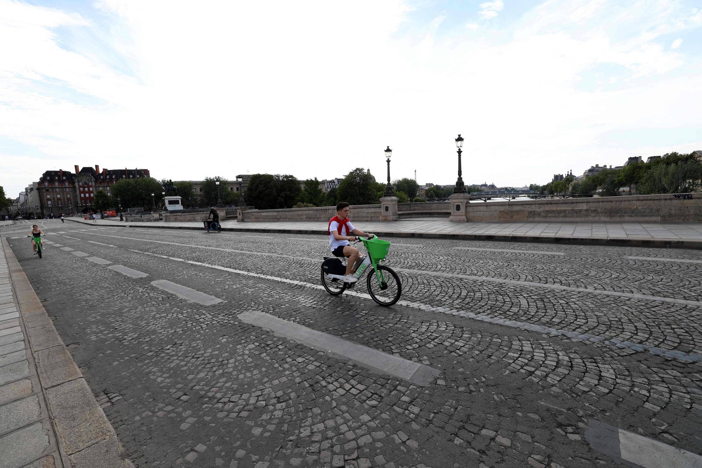 Presidente de Paris-2024 diz lamentar cidade ‘sitiada’ – 21/07/2024 – Esporte