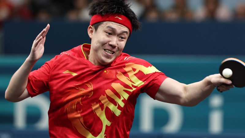 Raquete de chinês número 1 é quebrada por fotógrafos – 31/07/2024 – Esporte