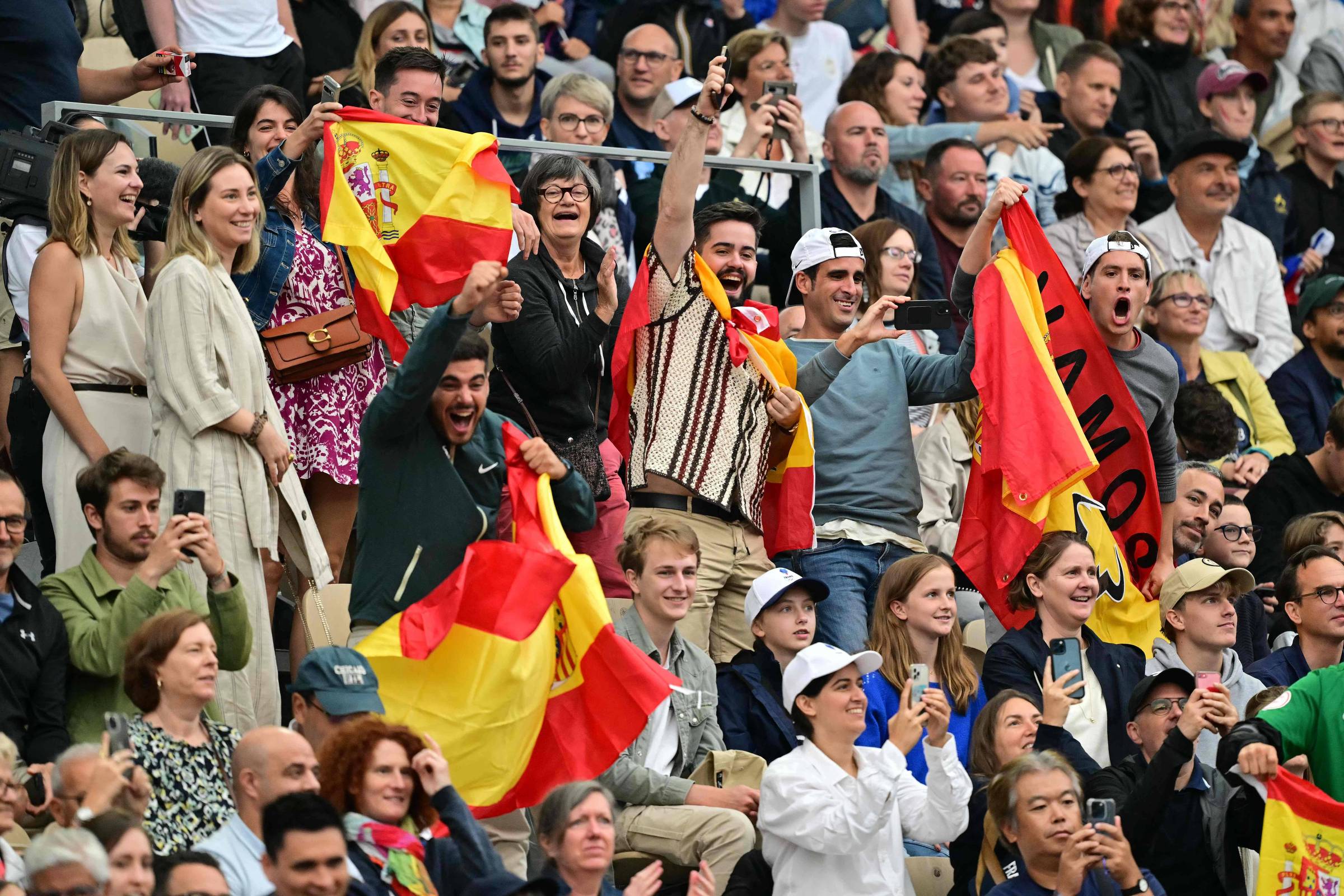 Roland Garros conhece Jogos Olímpicos com chuva e festa – 27/07/2024 – Esporte