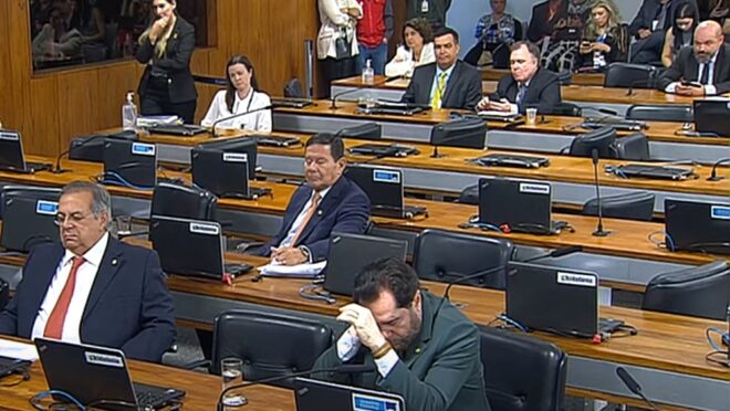 Senado adia para agosto votação da PEC que amplia autonomia do Banco Central