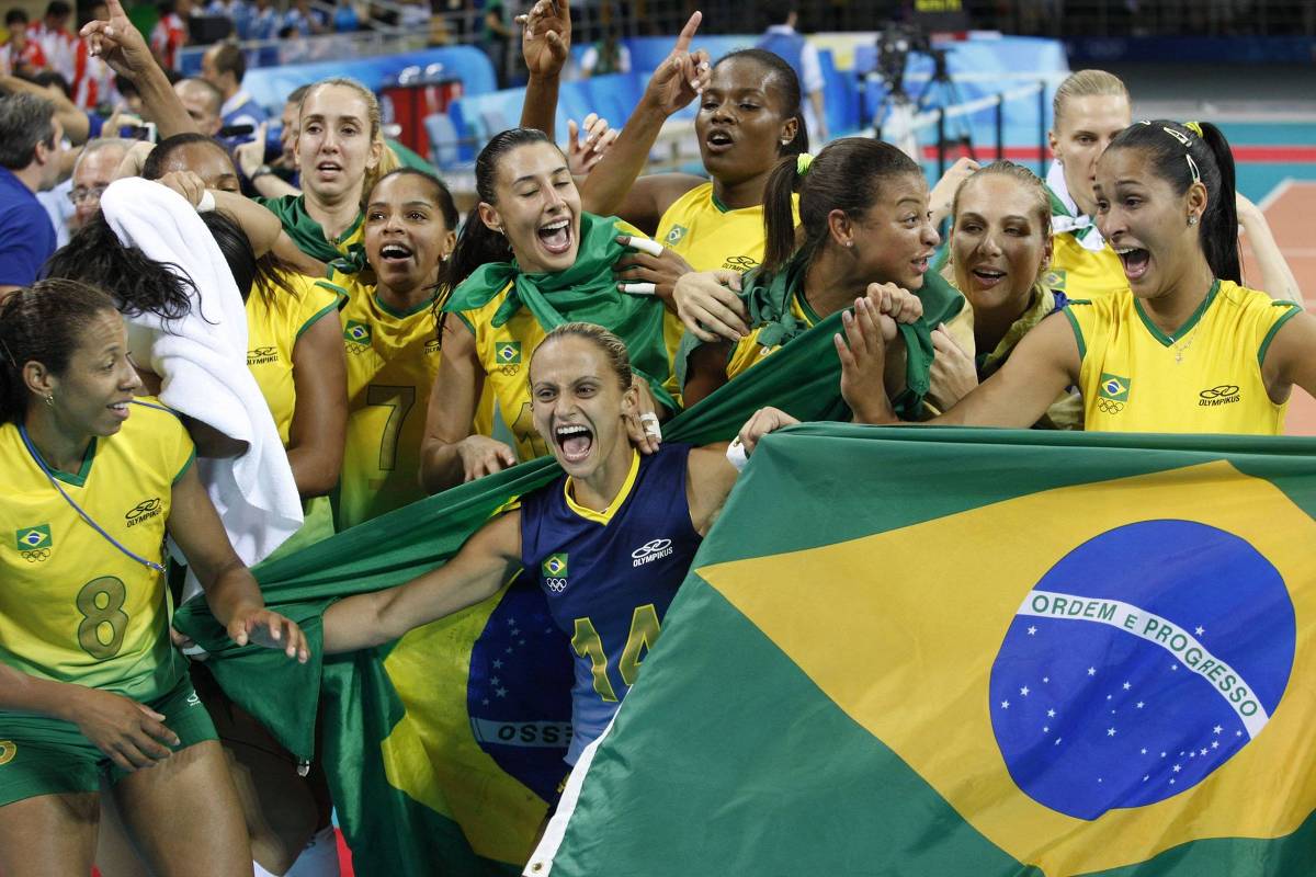Série relembra como seleção feminina de vôlei se livrou do estigma de amarelona – 23/07/2024 – Esporte