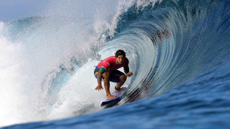 Surfe: Medina e Chumbinho vão às oitavas das Olimpíadas – 27/07/2024 – Esporte