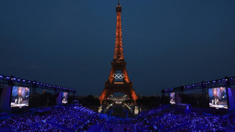 Turistas em Paris: um estudo de caso – 31/07/2024 – Zeca Camargo