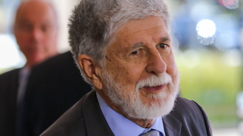 Comissão do Senado convida Amorim e Vieira para explicarem Venezuela