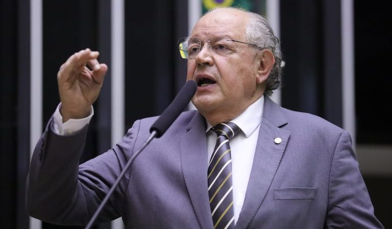 Deputados divergem sobre regulamentação do Imposto sobre Bens e Serviços – Notícias