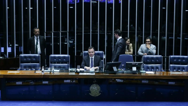 Desoneração da folha: Senado deve votar transição nesta terça (20)