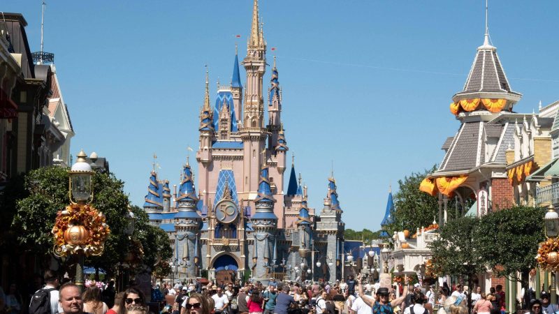 Disney anuncia expansão do Magic Kingdom e novas atrações – 12/08/2024 – Mercado