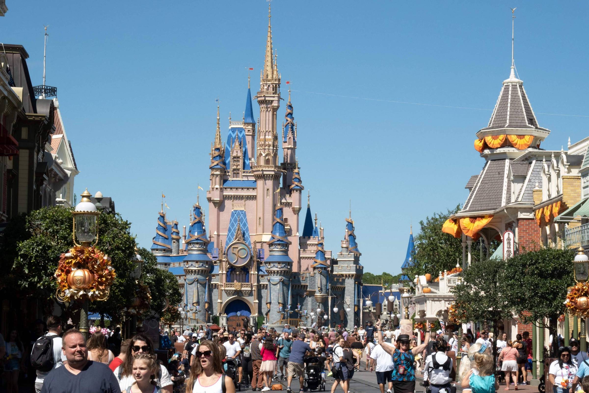 Disney anuncia expansão do Magic Kingdom e novas atrações – 12/08/2024 – Mercado
