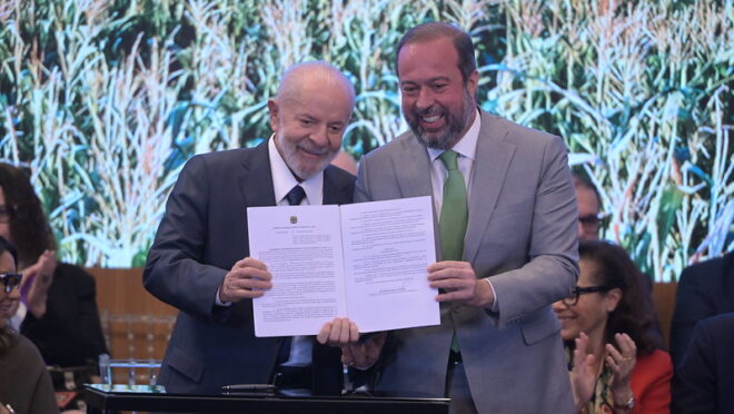 Governo promete vale-gás para 20 milhões de famílias