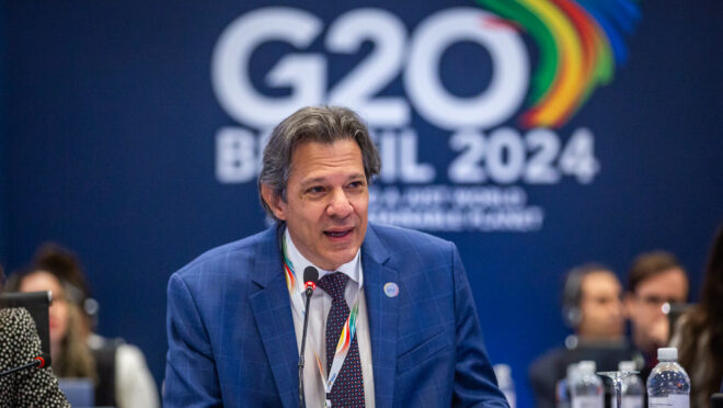 Haddad quer imposto global sobre super-ricos para combater fome