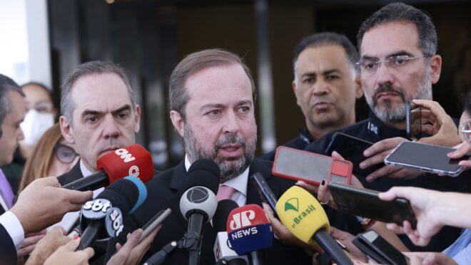 Ministro de Lula volta a criticar diretoria da Vale e chama governança de ineficiente