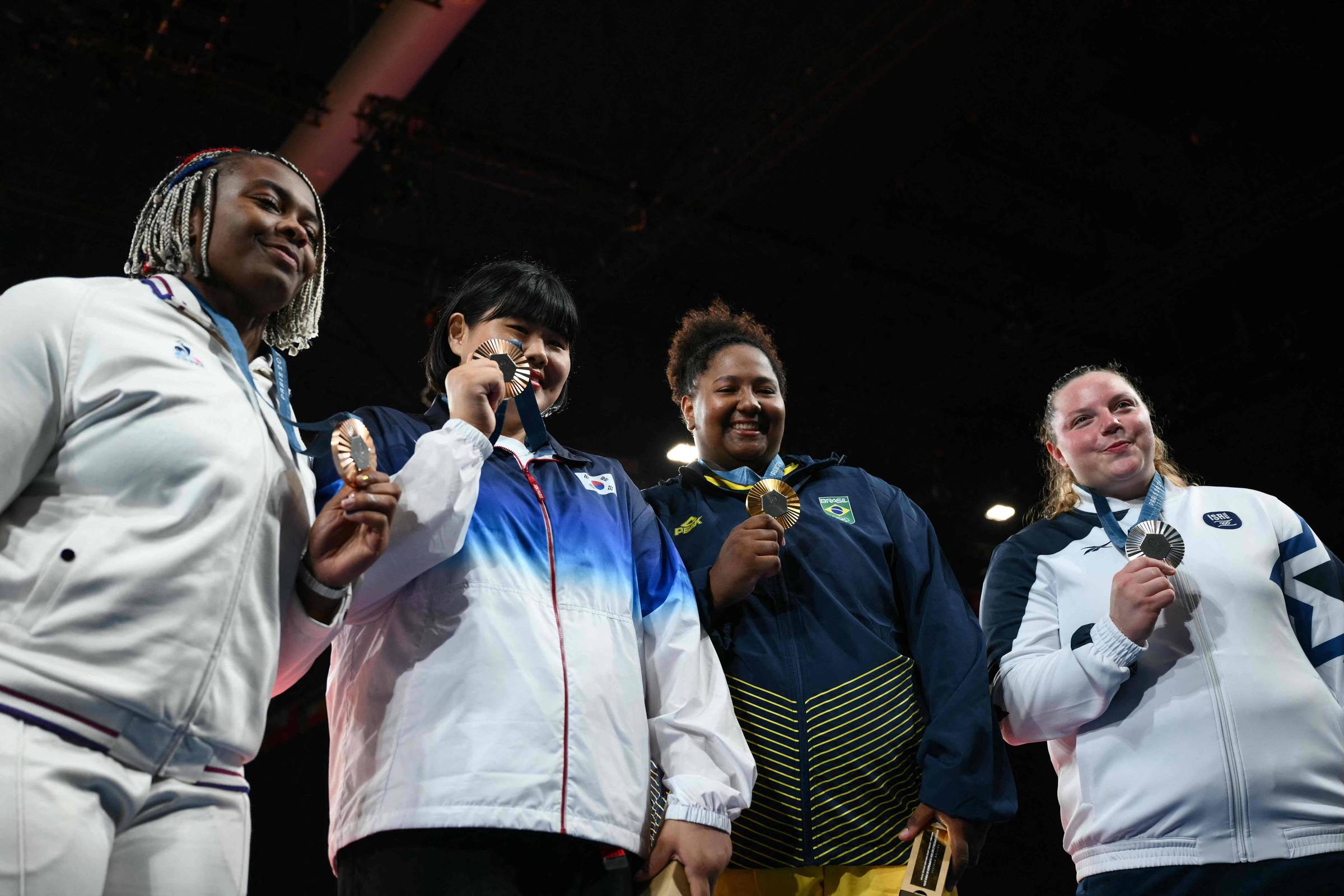 O primeiro ouro olímpico do Brasil em Paris é de uma mulher gorda e negra – 02/08/2024 – Esporte