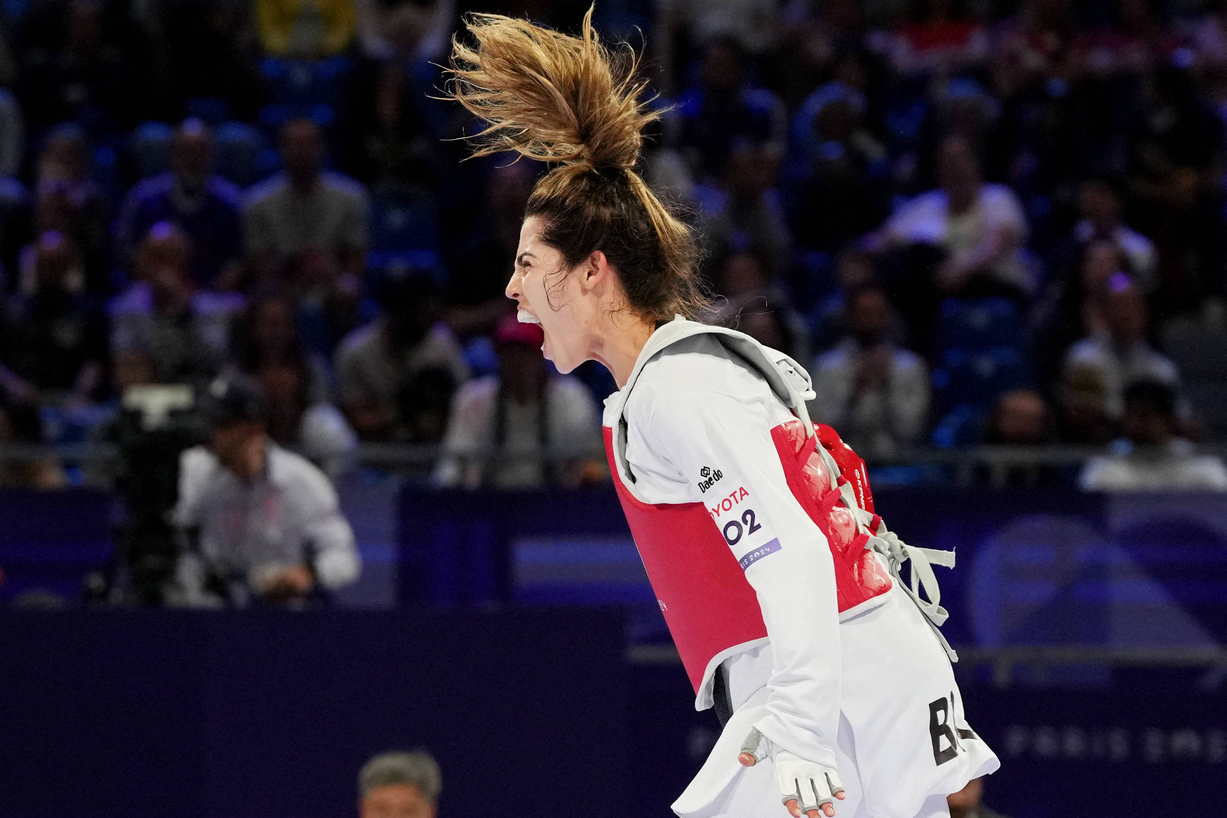 Ouro: Ana Carolina supera rival e torcida no parataekwondo – 30/08/2024 – Esporte