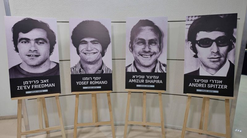 Paris faz homenagem a vítimas de ataque em Munique-1982 – 06/08/2024 – Esporte