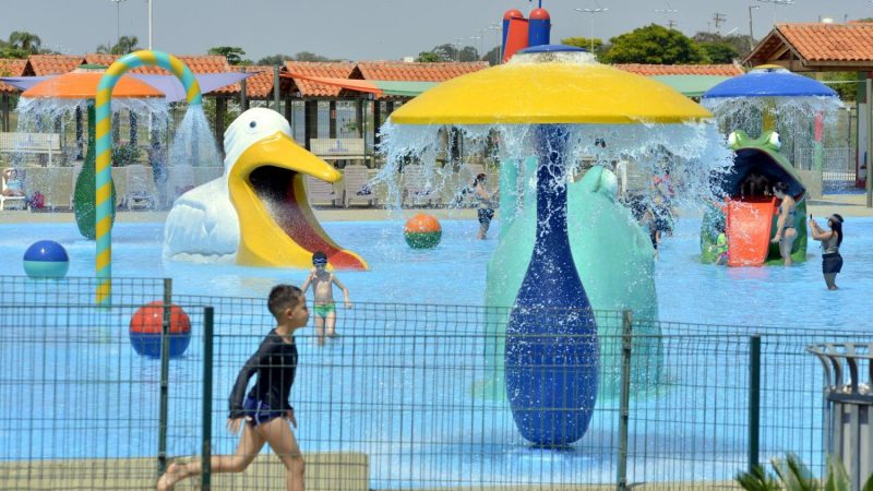 Prefeitura reabre piscinas do Parque da Criança após manutenção de inverno