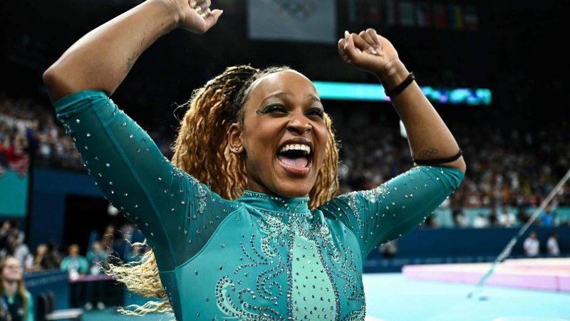 Rebeca é 6ª atleta a liderar quadro de medalhas olímpicas – 05/08/2024 – Esporte