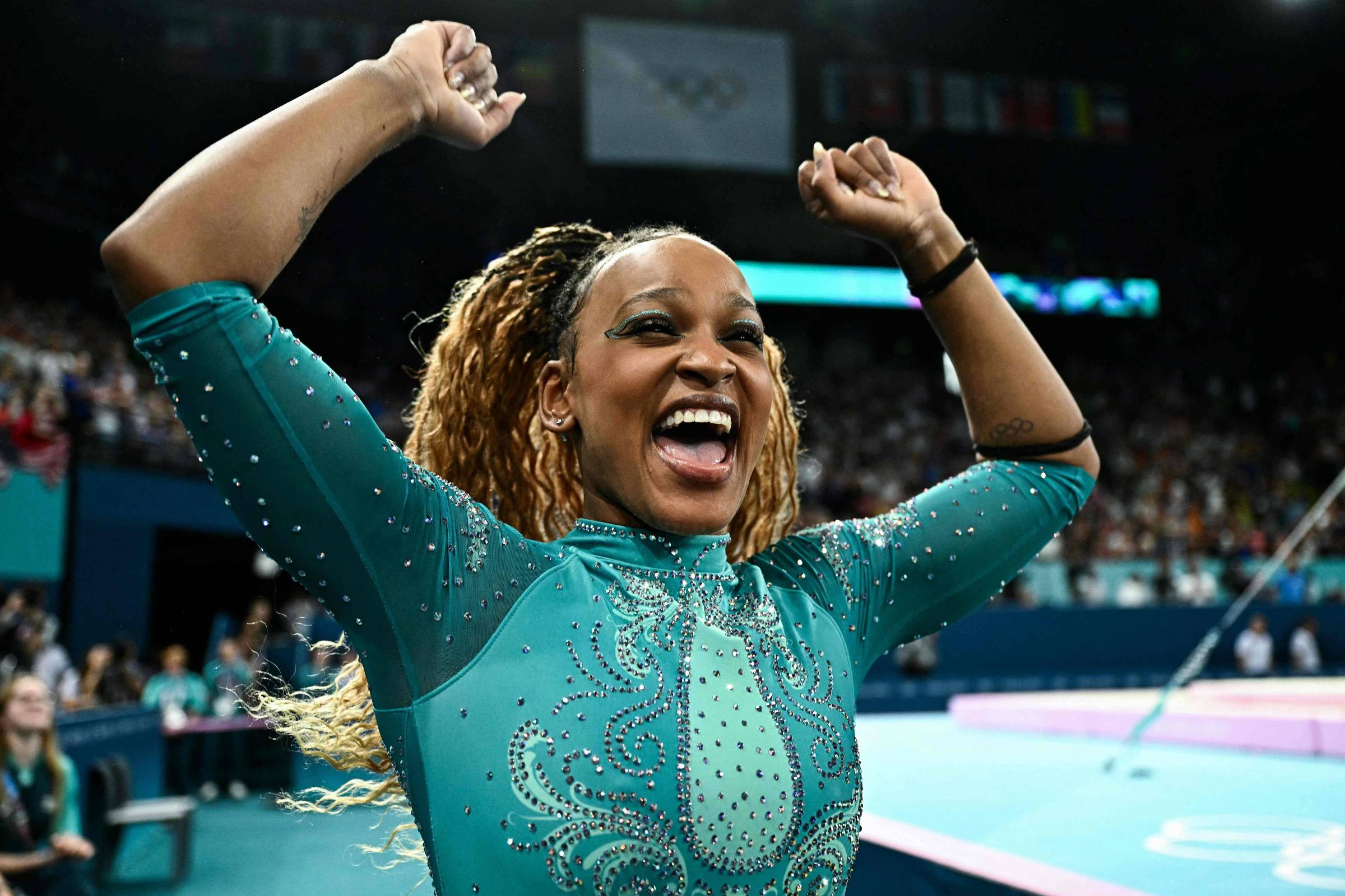 Rebeca é 6ª atleta a liderar quadro de medalhas olímpicas – 05/08/2024 – Esporte