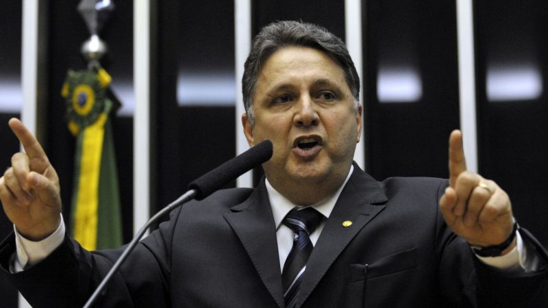 STF autoriza Garotinho a disputar vaga de vereador no Rio
