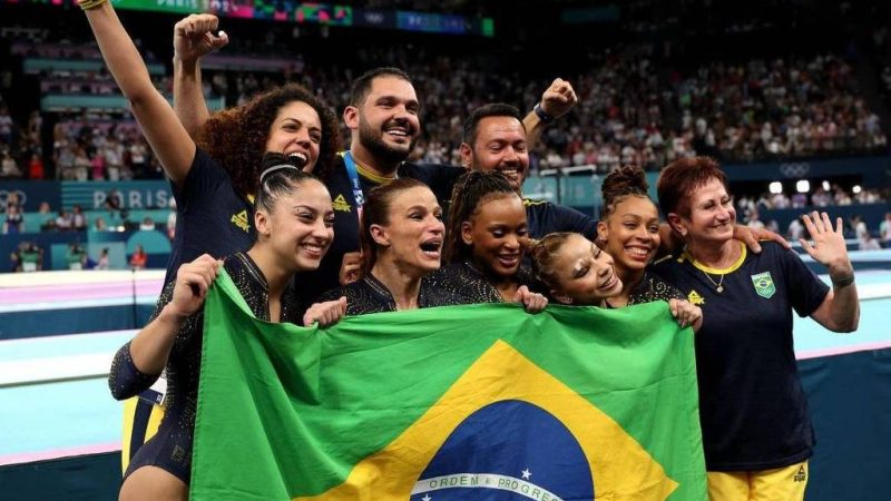 Treinadora de Rebeca diz que vê Biles no limite – 06/08/2024 – Mônica Bergamo