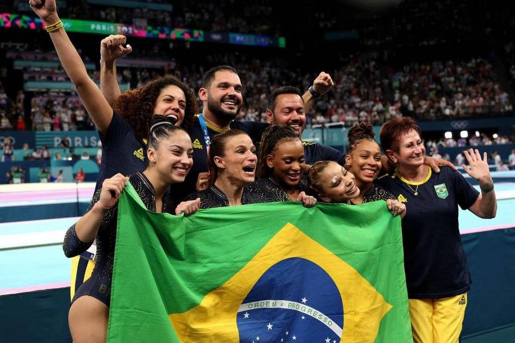Treinadora de Rebeca diz que vê Biles no limite – 06/08/2024 – Mônica Bergamo