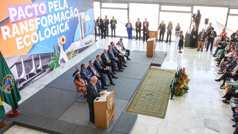 Chefes de Poderes assinam pacto sobre transformação ecológica