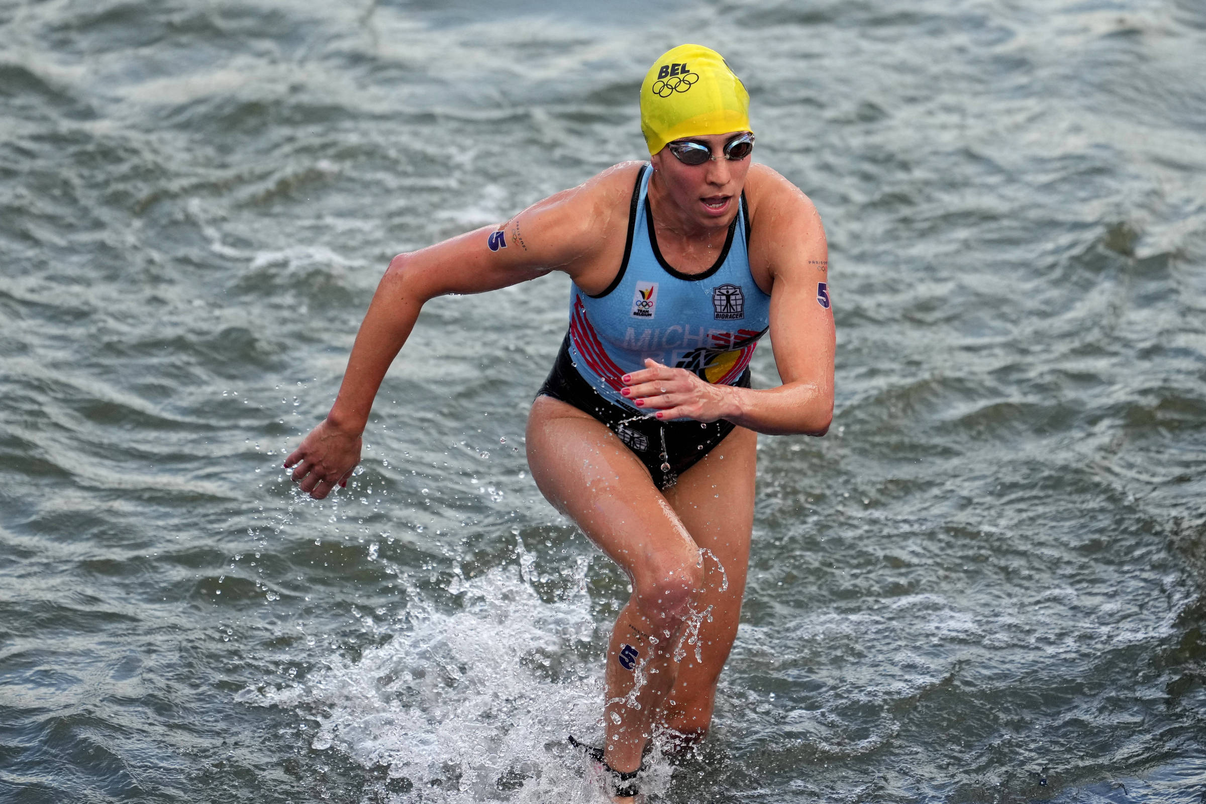 Triatleta Claire Michel diz que foi infectada por vírus – 08/08/2024 – Esporte