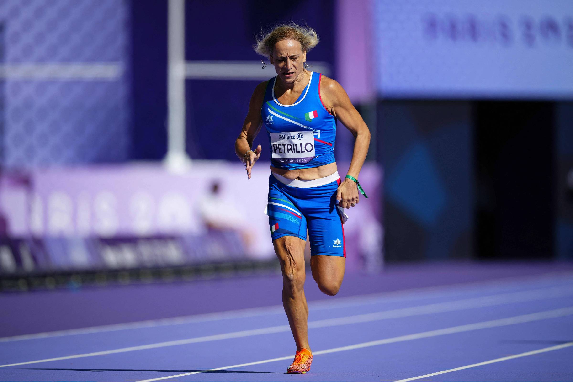 1ª atleta trans em Paralimpíadas avança às semifinais – 02/09/2024 – Esporte