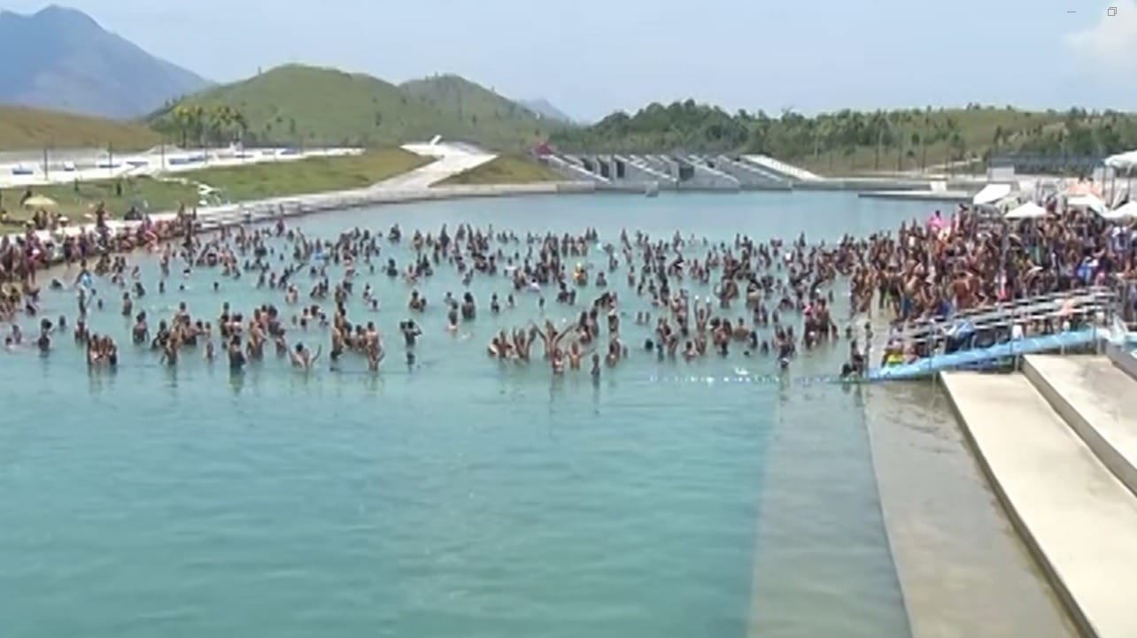 Adolescente morre após ter cabelo sugado em ralo de piscina de parque no RJ