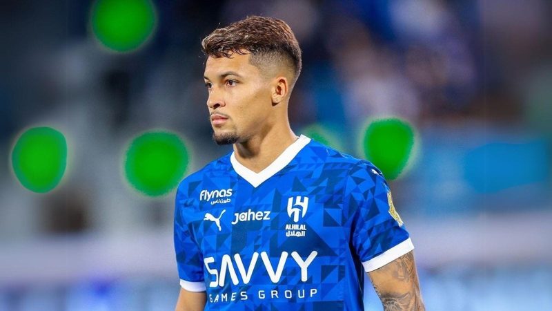 Al Hilal vence em estreia de Marcos Leonardo e reassume a liderança do Saudita; veja os gols