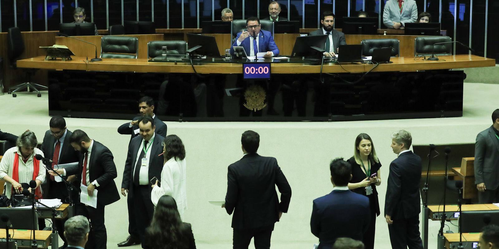 Câmara aprova flexibilização de regras de licitação em caso calamidade