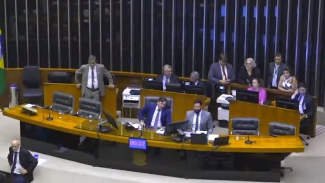 Câmara aprova última emenda da resoneração da folha após impasse