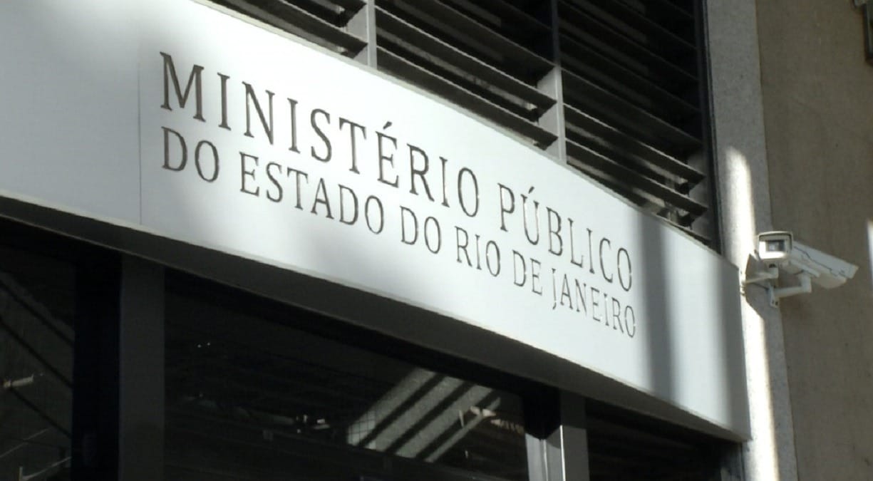 Deputado é denunciado como mandate de assassinato de jornalista no Rio de Janeiro