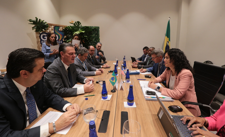 Fávaro destaca parceria com os EUA e fala sobre política do etanol