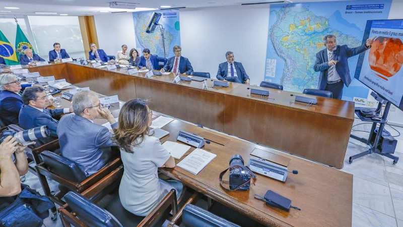 Governo anuncia R$ 514 milhões para combater incêndios florestais
