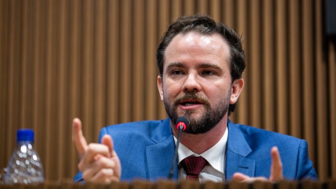 Governo deve receber R$ 10 bilhões do BNDES para ajudar a fechar contas