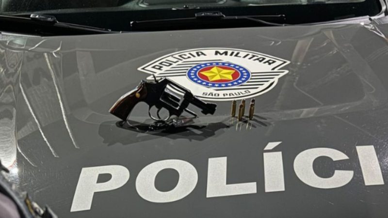 Homem é preso por posse ilegal de arma de fogo e ameaça em Taubaté