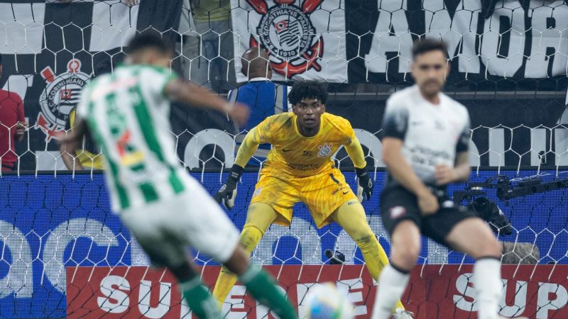 Hugo critica árbitro em gol do Juventude e ironiza “dancinha” de Jair Ventura