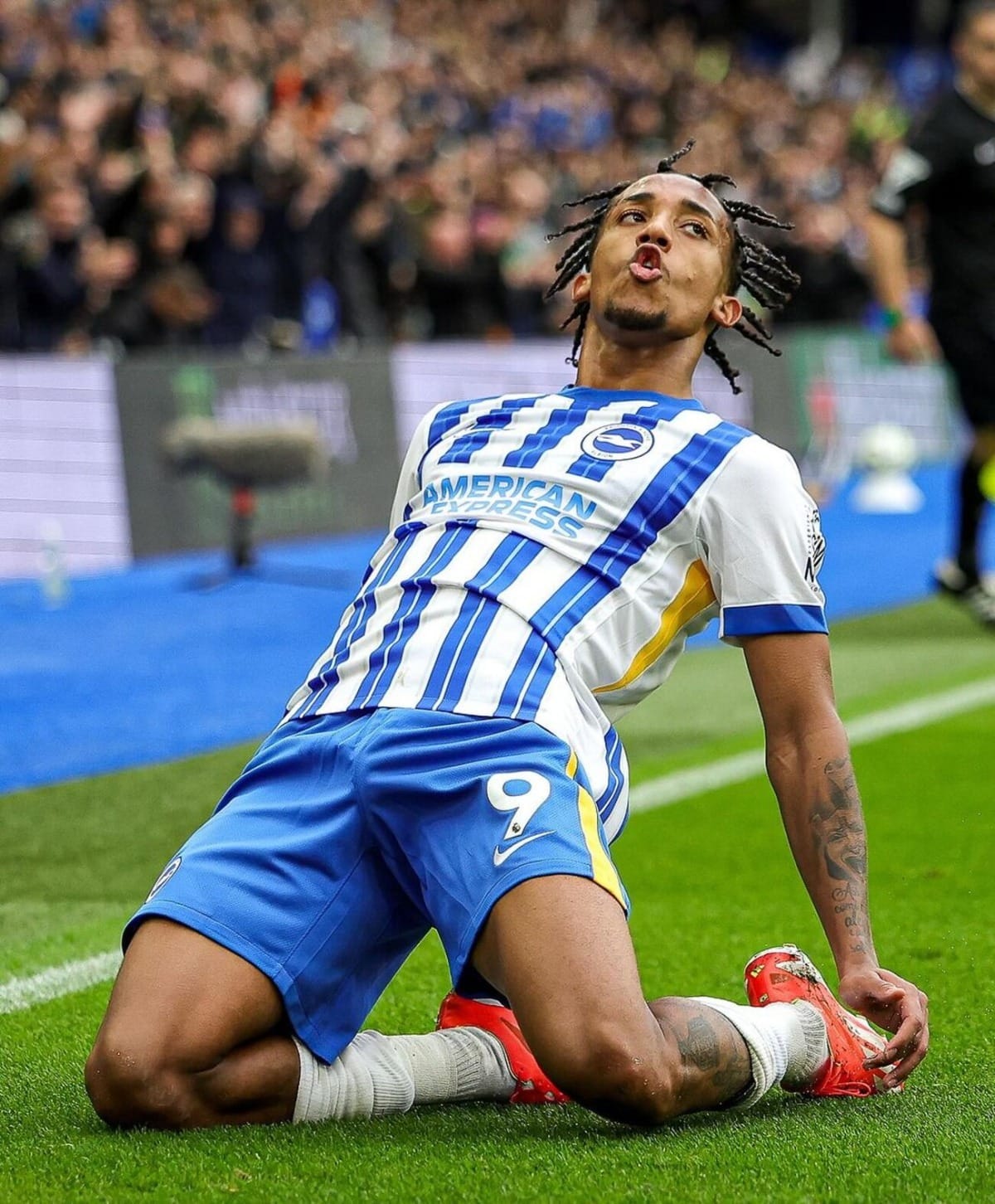 João Pedro, do Brighton, é convocado para substituir o lesionado Pedro na Seleção