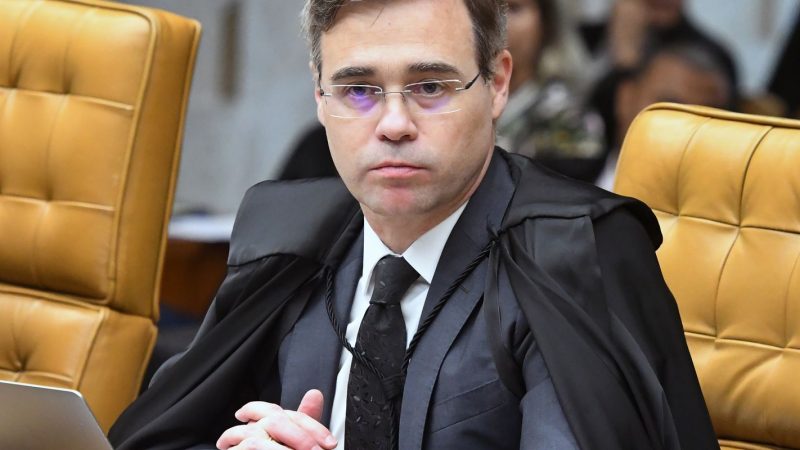 Ministro do STF pede manifestação da PGR sobre caso Silvio Almeida