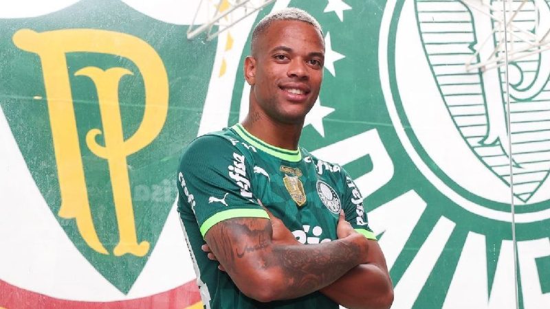 Neto cobra Leila por Caio Paulista jogar após acusação de violência doméstica: "Tá certo isso?"
