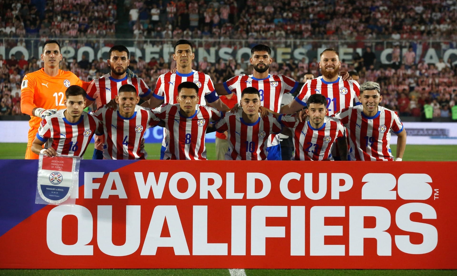 Paraguai derrota o Brasil com seleção tão "brasileira" quanto a de Dorival