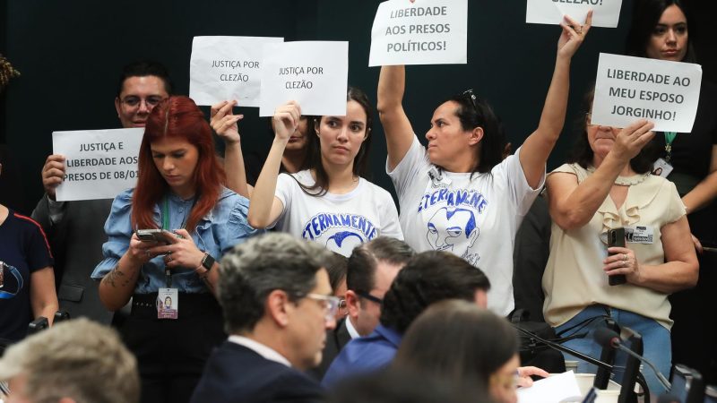 Projeto da anistia aos golpistas do 8 de janeiro é adiado na CCJ